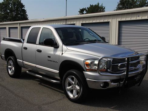 Used 2006 Dodge Ram 1500 Truck SLT AWD/4WD image 4
