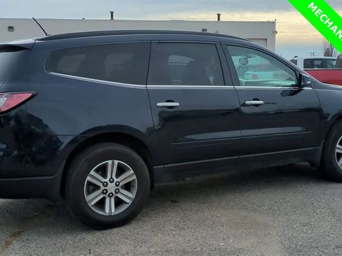 Used 2015 Chevrolet Traverse LT image 8