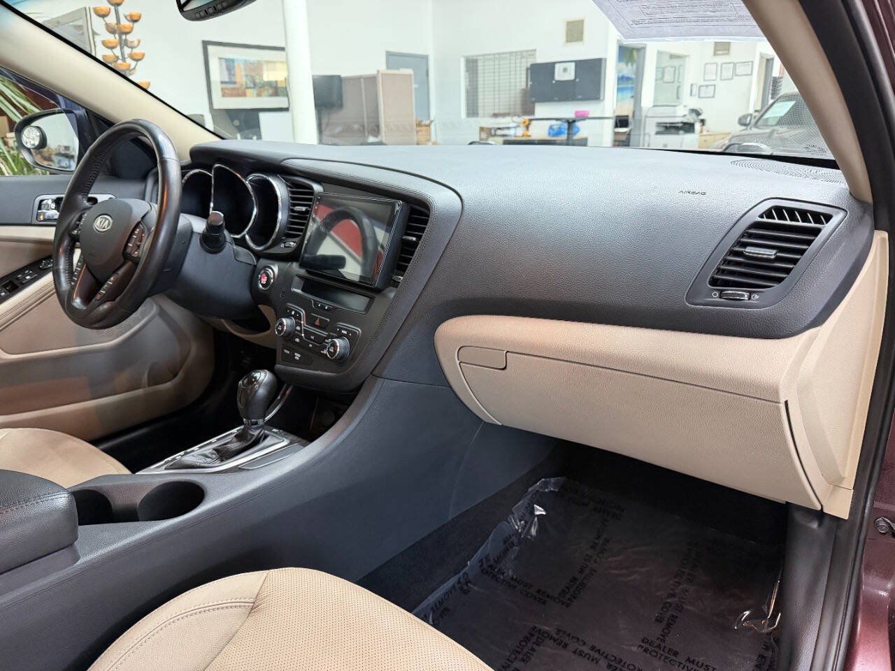 Used 2012 Kia Optima EX FWD image 18