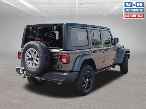 Used 2023 Jeep Wrangler Unlimited Sport AWD/4WD image 22