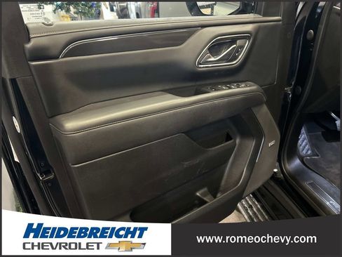 Used 2022 GMC Yukon XL AT4 w/ Max Trailering Package image 12