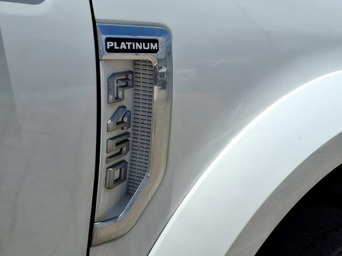 Used 2020 Ford F450 Platinum w/ FX4 Off-Road Package AWD/4WD image 9