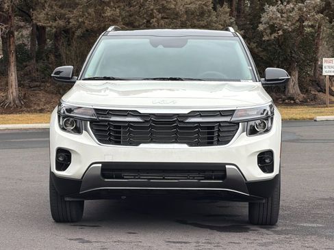 New 2026 Kia Seltos LX image 9