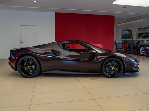 Used 2025 Ferrari 296 GTS RWD image 32