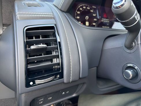 Used 2023 Jaguar F-TYPE Convertible RWD image 67