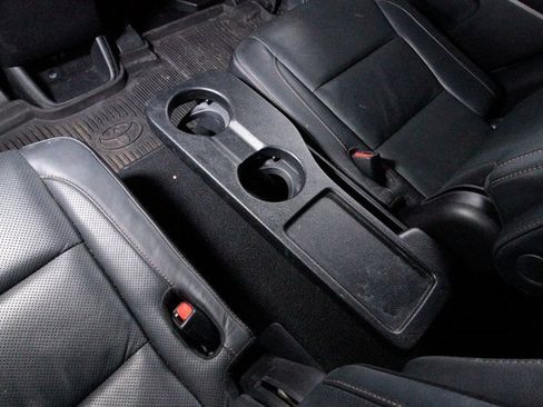 Used 2017 Toyota Highlander Limited image 31