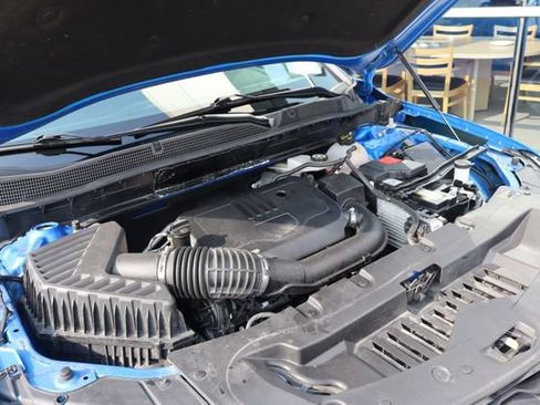 Used 2025 Chevrolet Blazer LT AWD/4WD image 11