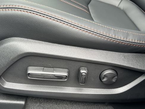 Used 2025 Honda Pilot TrailSport image 12