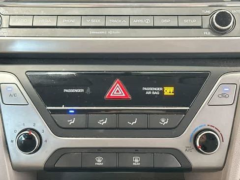 Used 2018 Hyundai Elantra SEL FWD image 13