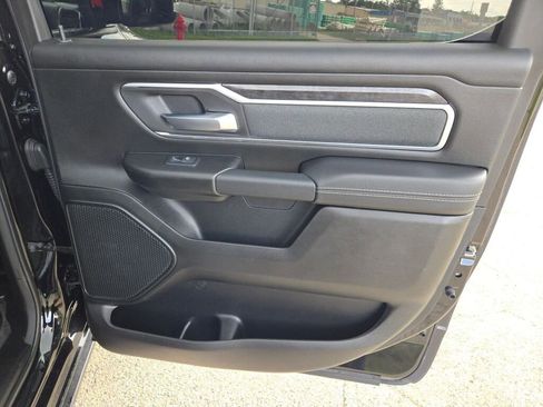 Used 2022 RAM 1500 Big Horn AWD/4WD image 8