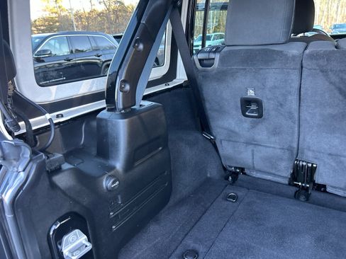 Used 2021 Jeep Wrangler Unlimited Sport image 45
