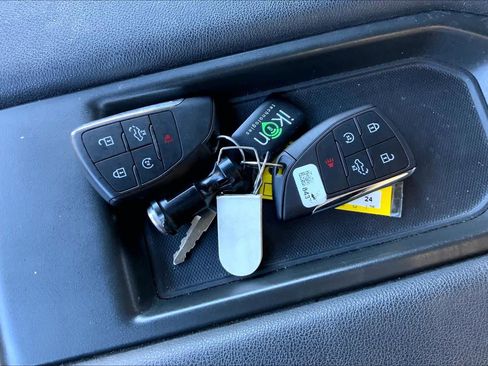 Used 2024 Chevrolet Silverado 1500 LT w/ Convenience Package II image 14