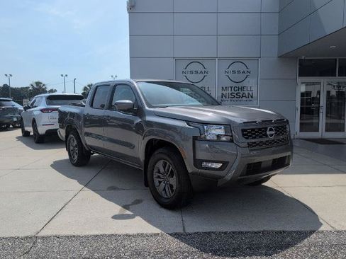 Certified 2025 Nissan Frontier SV w/ SV Convenience Package RWD image 1