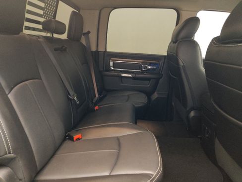 Used 2018 RAM 1500 Laramie w/ Convenience Group image 19