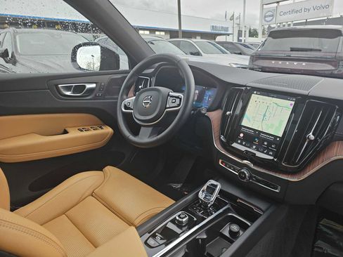 Certified 2025 Volvo XC60 T8 Ultra w/ Protection Package Premier AWD/4WD image 11