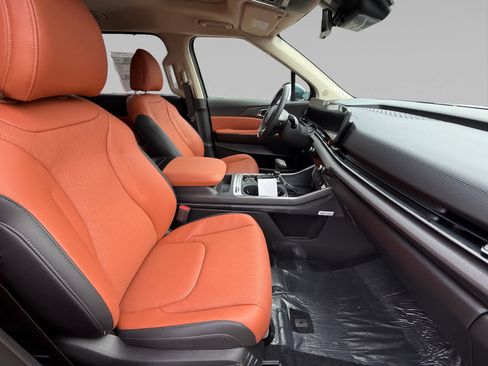 New 2026 Kia Carnival SX image 15