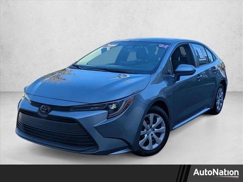 Used 2025 Toyota Corolla LE image 1