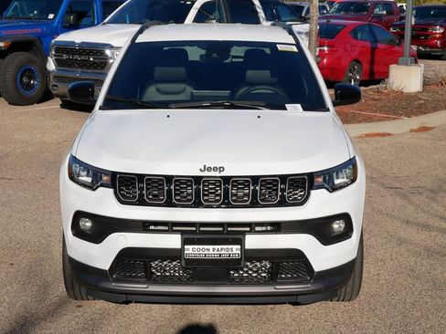 New 2026 Jeep Compass Latitude image 17