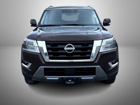 Used 2021 Nissan Armada SL w/ Captain's Chairs Package AWD/4WD image 2