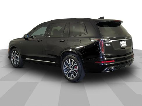 Used 2024 Cadillac XT6 Sport w/ Technology Package AWD/4WD image 4