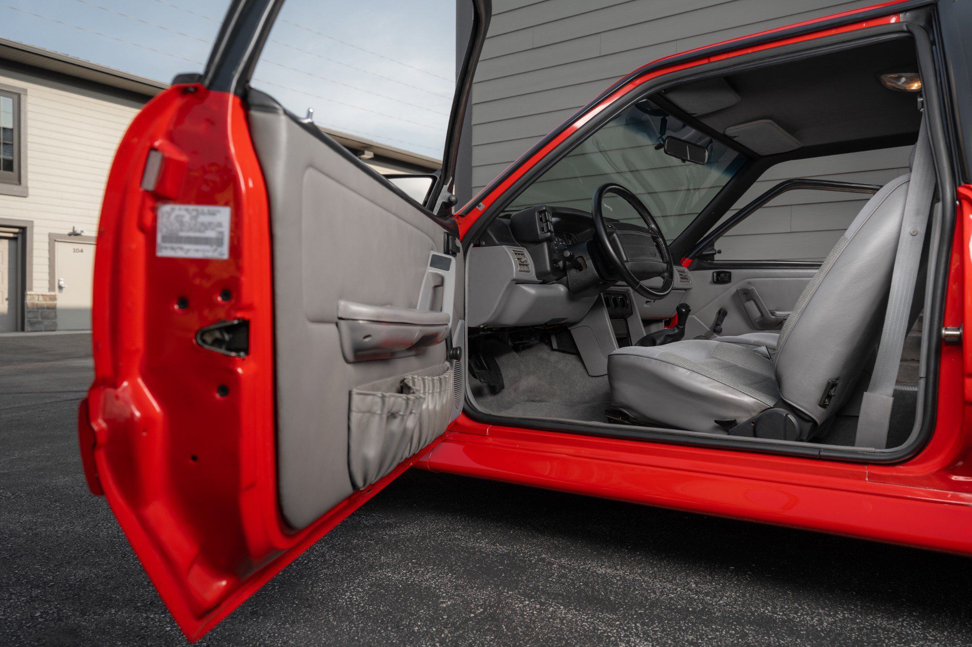 Used 1993 Ford Mustang Cobra RWD image 23