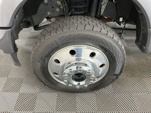 Used 2024 Ford F450 Platinum w/ FX4 Off-Road Package image 35