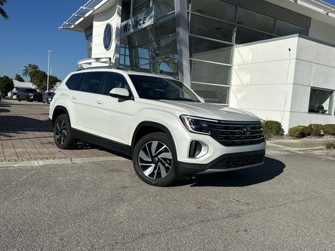 New 2026 Volkswagen Atlas SEL image 1