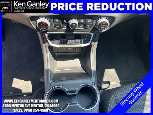 Used 2023 GMC Terrain SLE w/ Driver Convenience Package AWD/4WD image 16