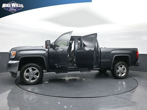 Used 2017 GMC Sierra 2500 SLE image 28