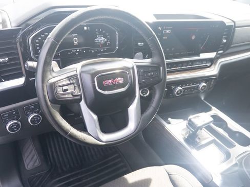 Used 2023 GMC Sierra 1500 Elevation image 18