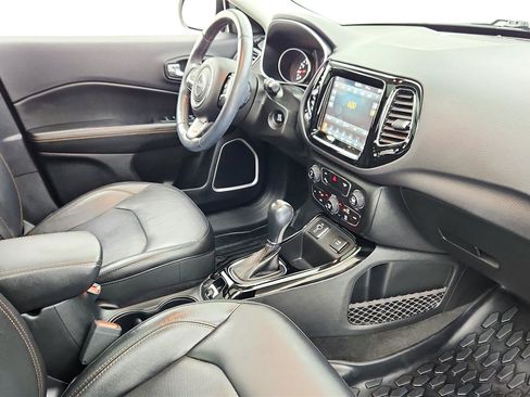 Used 2018 Jeep Compass Limited w/ Navigation Group FWD image 34