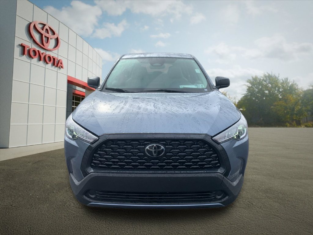 Used 2023 Toyota Corolla Cross L AWD/4WD image 8