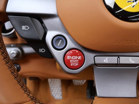 Certified 2022 Ferrari 812 GTS RWD image 29