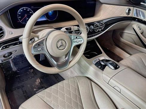 Used 2018 Mercedes-Benz S 560 Sedan image 9