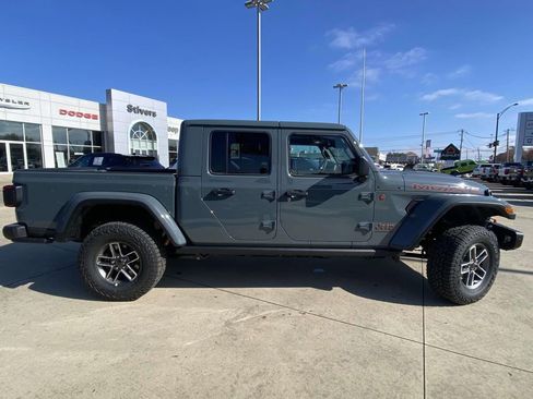 New 2026 Jeep Gladiator Mojave AWD/4WD image 7