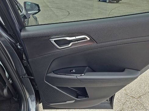 Used 2023 Kia Sportage EX image 20