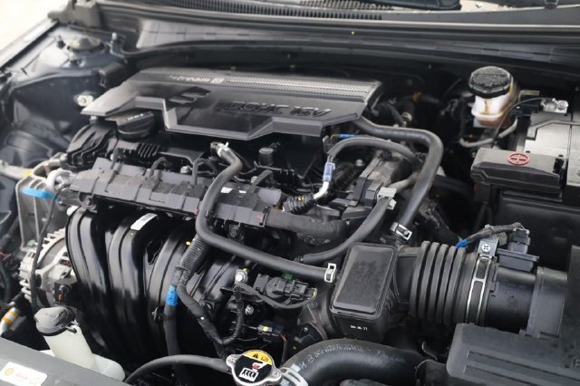 Used 2025 Hyundai Elantra SEL FWD image 25