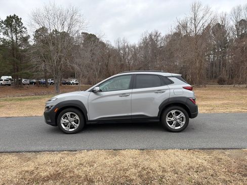 Used 2023 Hyundai Kona SEL w/ Convenience Package image 8