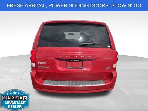 Used 2015 Dodge Grand Caravan SXT FWD image 3
