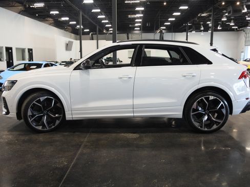 Used 2024 Audi RS Q8 AWD/4WD image 9