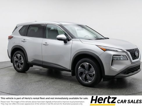Used 2025 Nissan Rogue SV image 1
