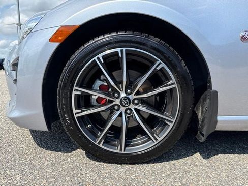 Used 2017 Toyota 86 RWD image 6