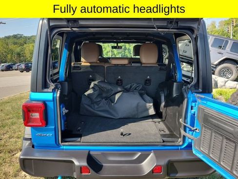 Used 2023 Jeep Wrangler Unlimited Rubicon 4xe w/ Cold Weather Group AWD/4WD image 28