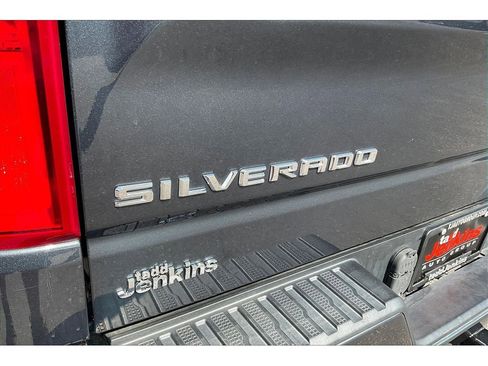 Used 2019 Chevrolet Silverado 1500 RST image 31