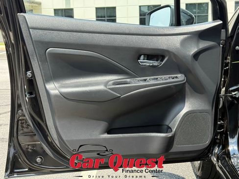 Used 2024 Nissan Versa SV image 12