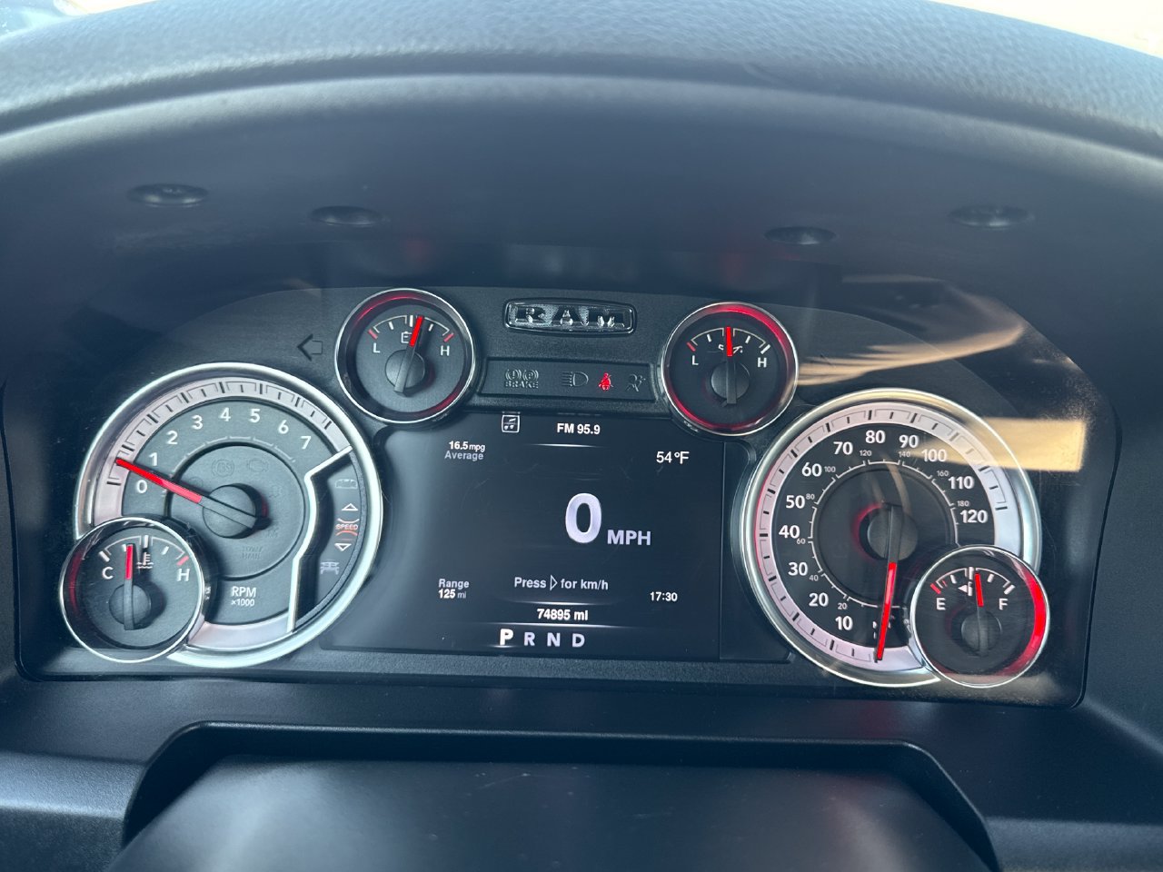 Used 2022 RAM 1500 Express w/ Wheel & Sound Group AWD/4WD image 17