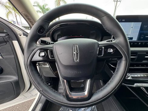 Used 2023 Lincoln Corsair FWD image 29