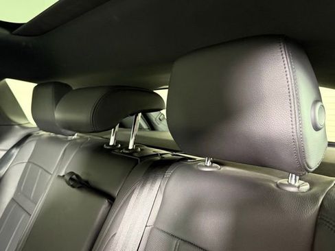 Certified 2023 Land Rover Range Rover Evoque R-Dynamic SE image 20