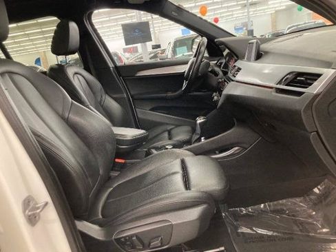 Used 2018 BMW X1 xDrive28i AWD/4WD image 14