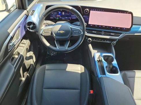 Used 2024 Chevrolet Equinox EV LT AWD/4WD image 20